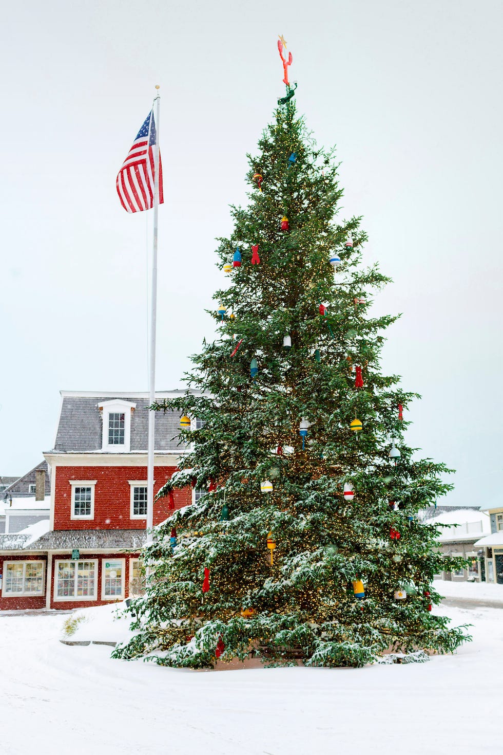 Wooden Holiday Buoys Add Coastal Christmas Decor - South House Designs