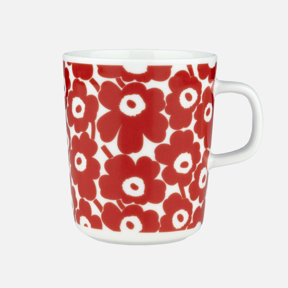 a red and white mug
