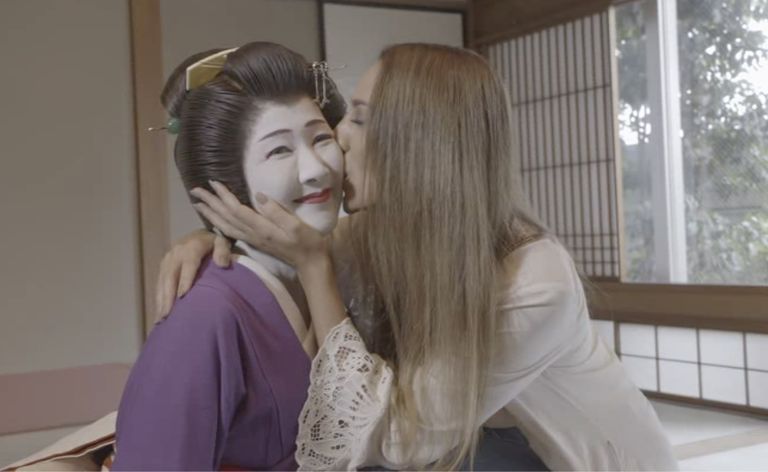 Mónica Naranjo y Corbacho descubren el sexo japonés en 'Mónica y el sexo