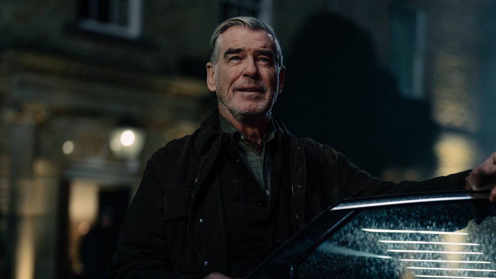 Pierce Brosnan como Conrad Harrigan en Mobland, episodio 9, temporada 1, disponible en Paramount+ 2025. Crédito de la foto: Luke Varley/Paramount+.