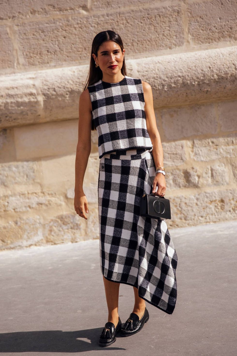 look con mocasines