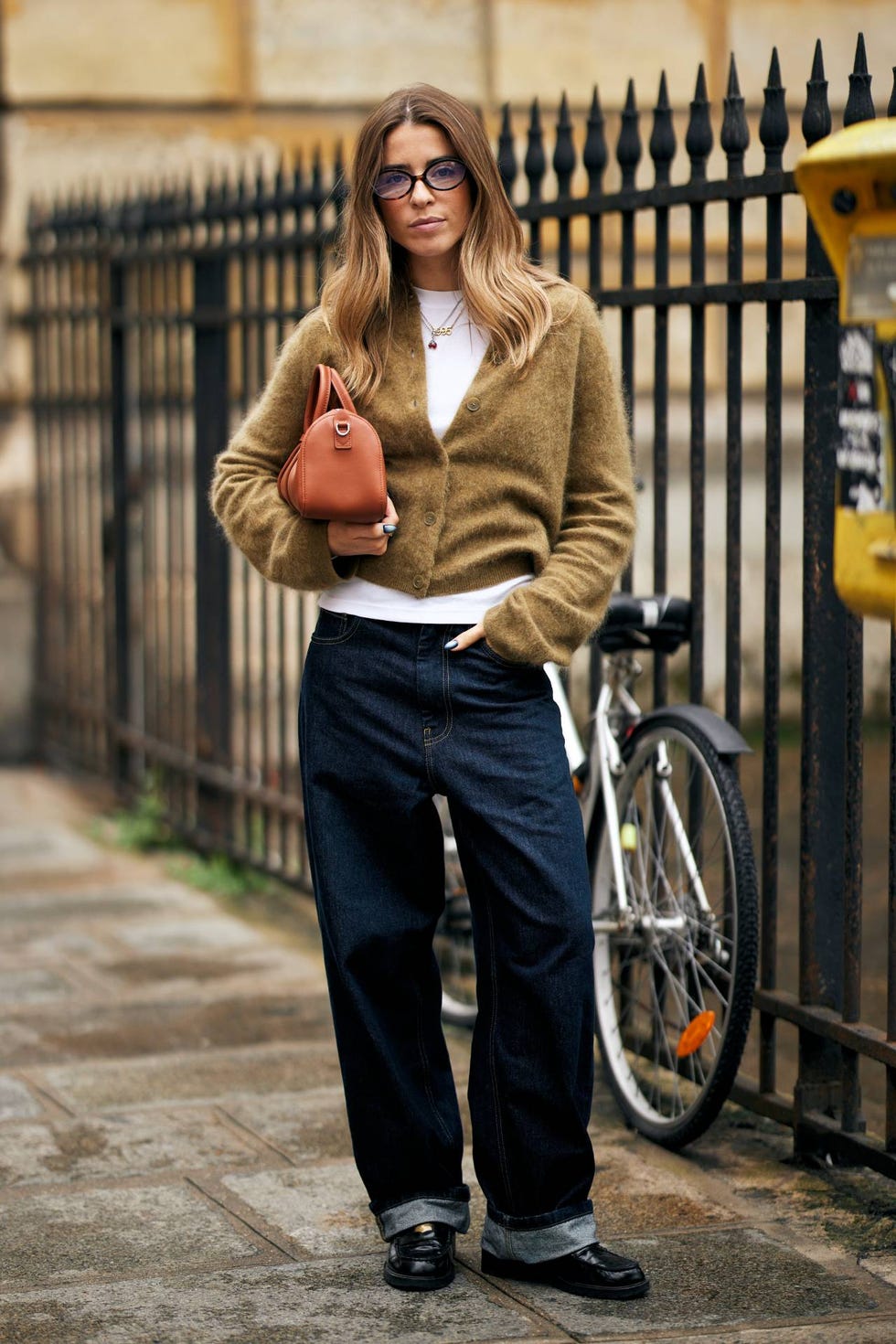 look con mocasines