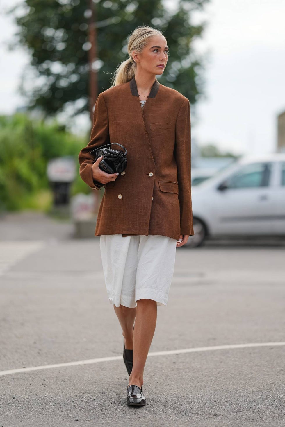 look con mocasines
