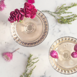 Alcoholvrije cocktails met eetbare bloemen