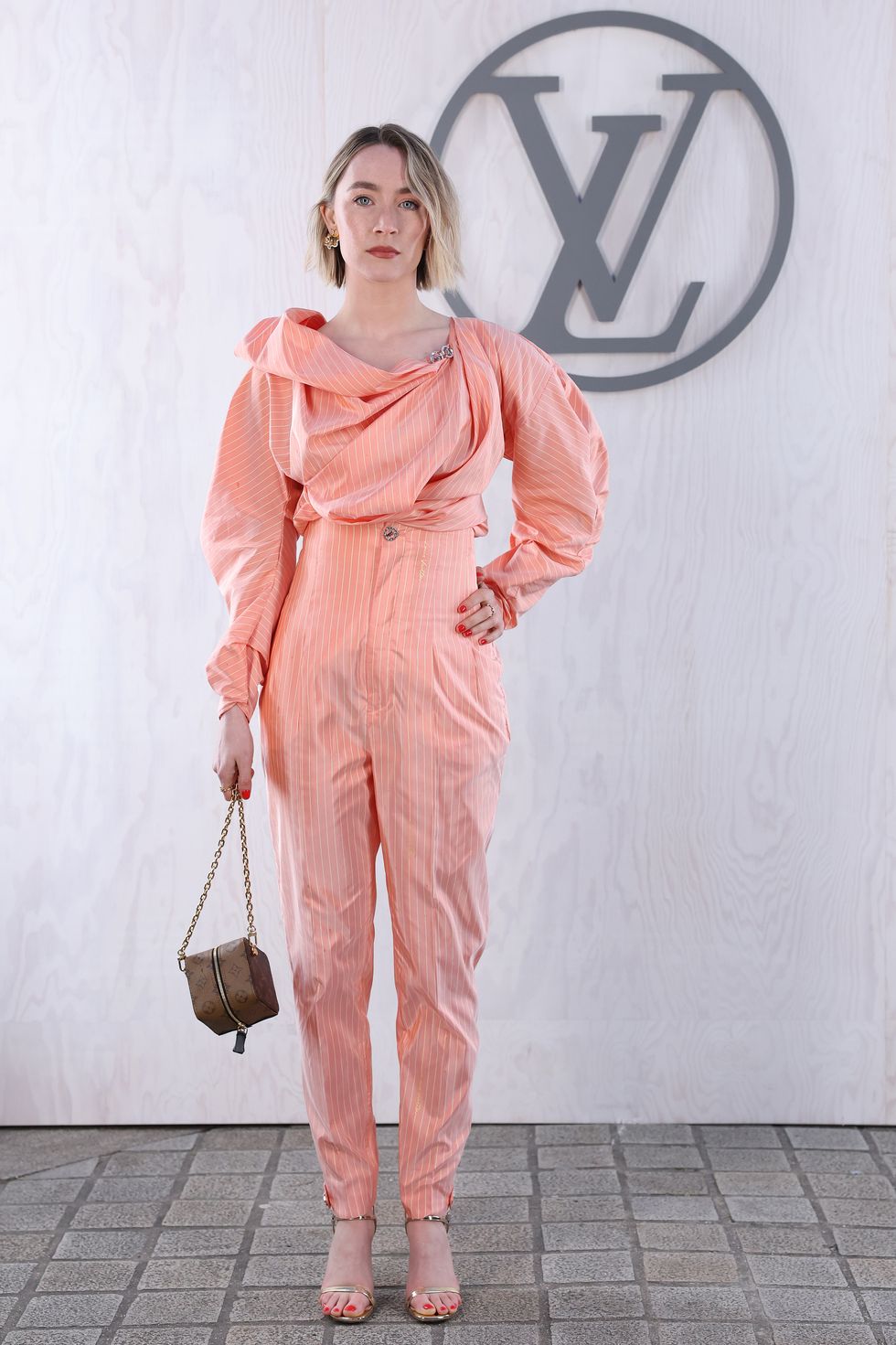 moda 2024 paris fashion week mia khalifa emily ratajkowski