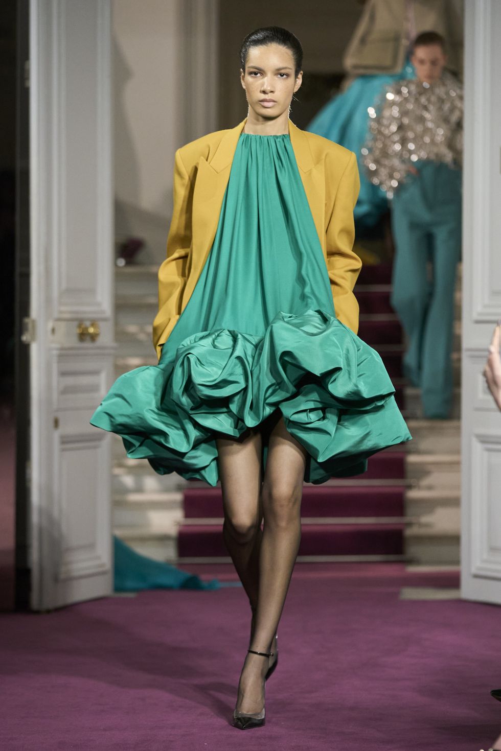 moda 2024 sfilate haute couture foto look