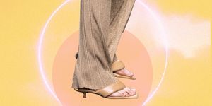 la tendenza per le scarpe donna della moda primavera estate 2021 guarda alla comodità di scarpe basse e belle, con zeppa leggera e stivali anfibi spring edition