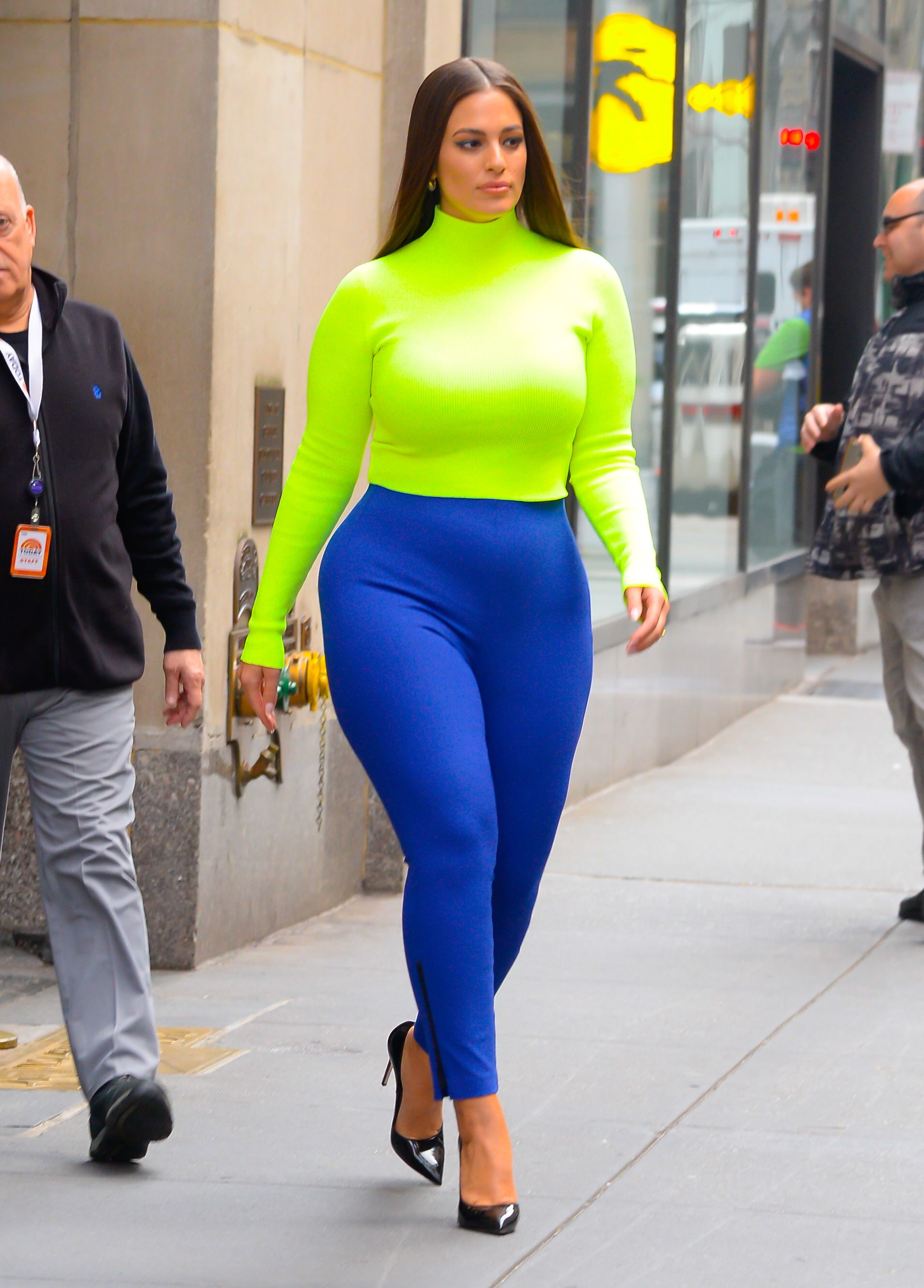 Neon Green Is the Newest Color Trend of 2019 — Shop Neon Fashion