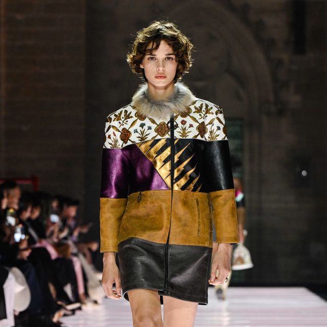 louis vuitton cruise 2026 show runway