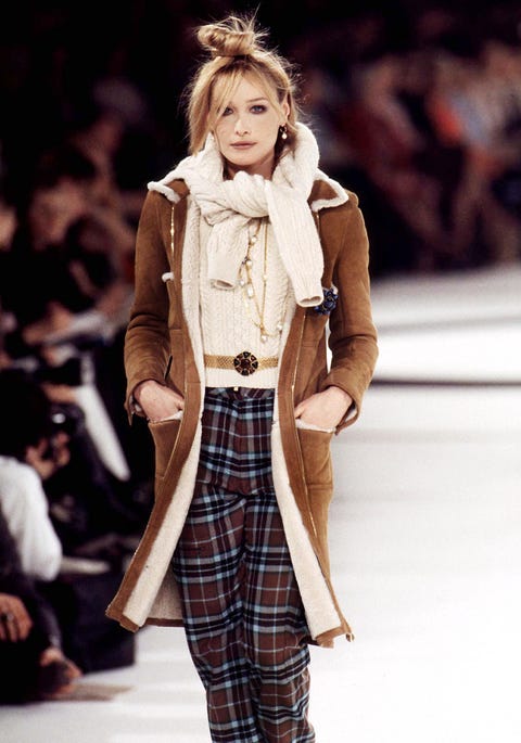 Best Chanel Fashion Show Moments of All Time - Karl Lagerfeld Memorable ...