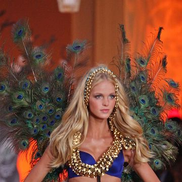 2010 victoria's secret fashion show   runway