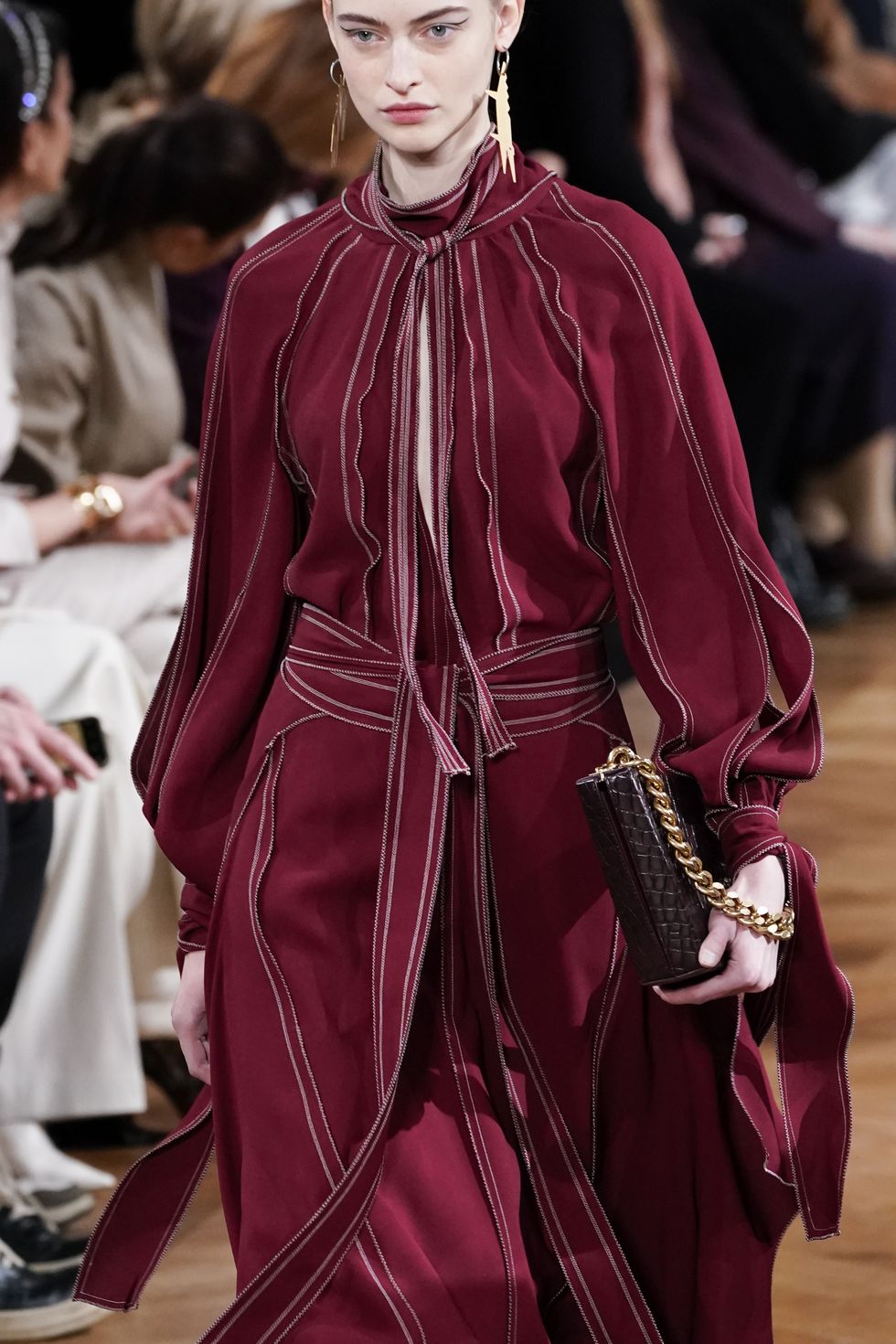 Stella McCartney : Runway - Paris Fashion Week Womenswear Fall/Winter 2020/2021