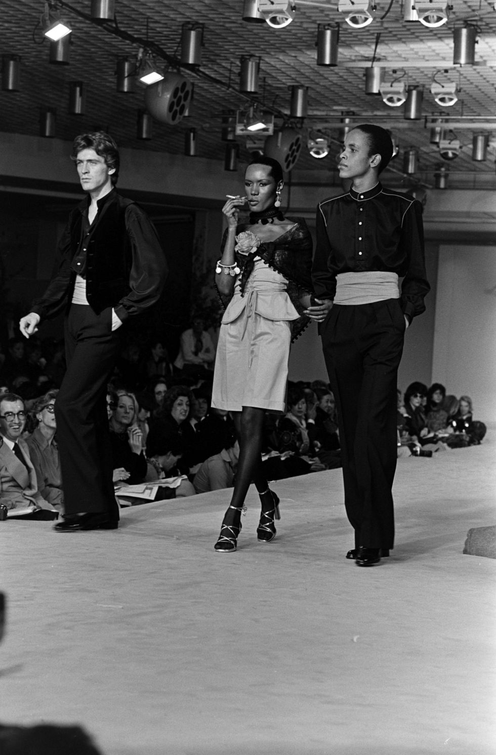 yves saint laurent spring 1977 menswear collection runway show 25 oct 1976