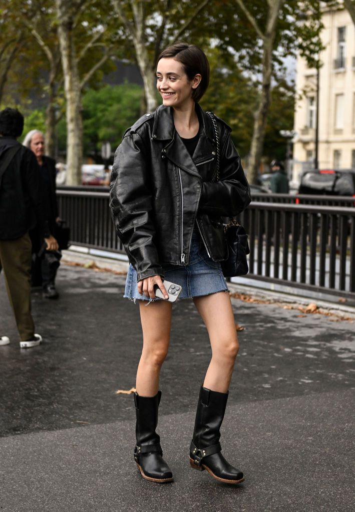 10 Leather Jacket Outfits That Are Timelessly Cute - Trendy Tourist