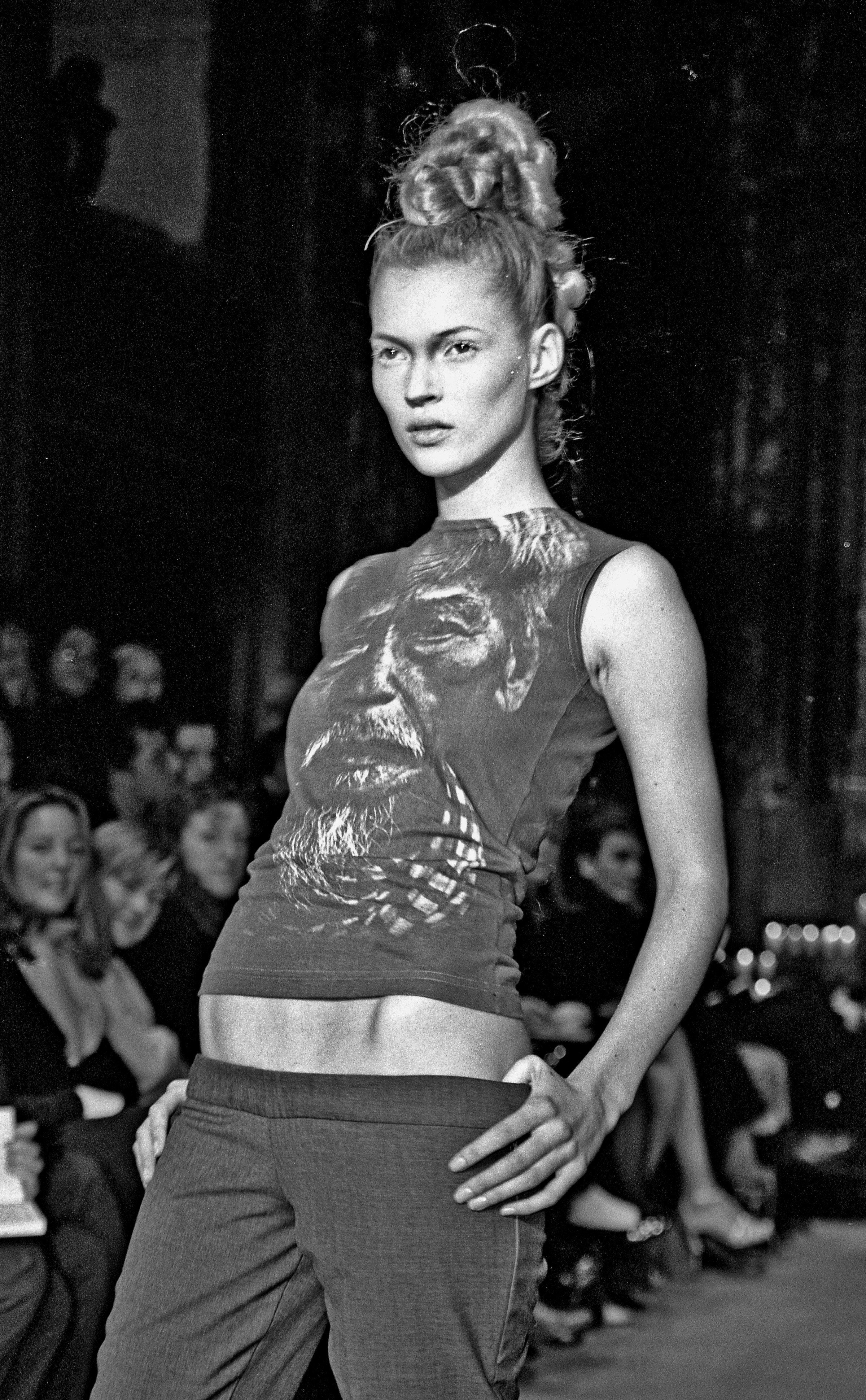 426 Kate Moss Vivienne Westwood Photos & High Res Pictures - Getty Images