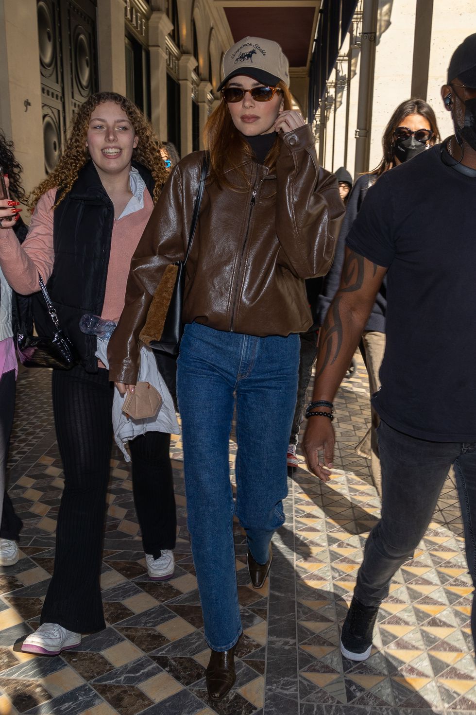Kendall Jenner Radiates Style During Casual Stroll Through Paris