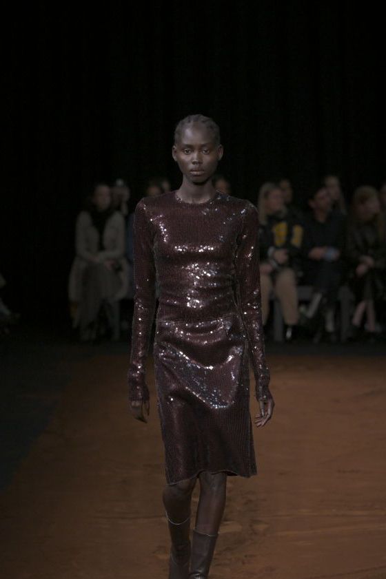 Fall 2022 trend: 30 looks that prove that brown is the new black