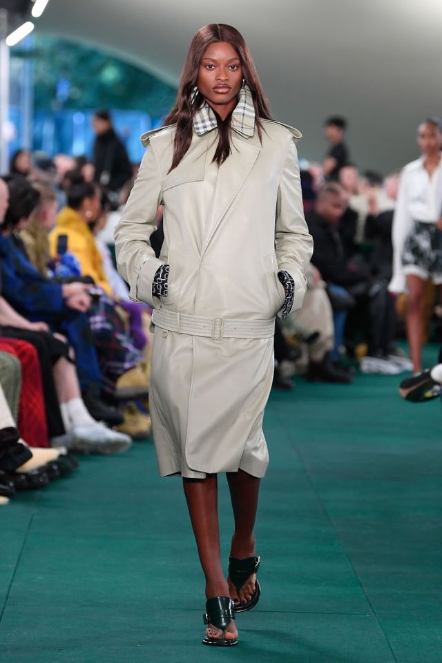 burberry spring 2024 ready to wear runway show