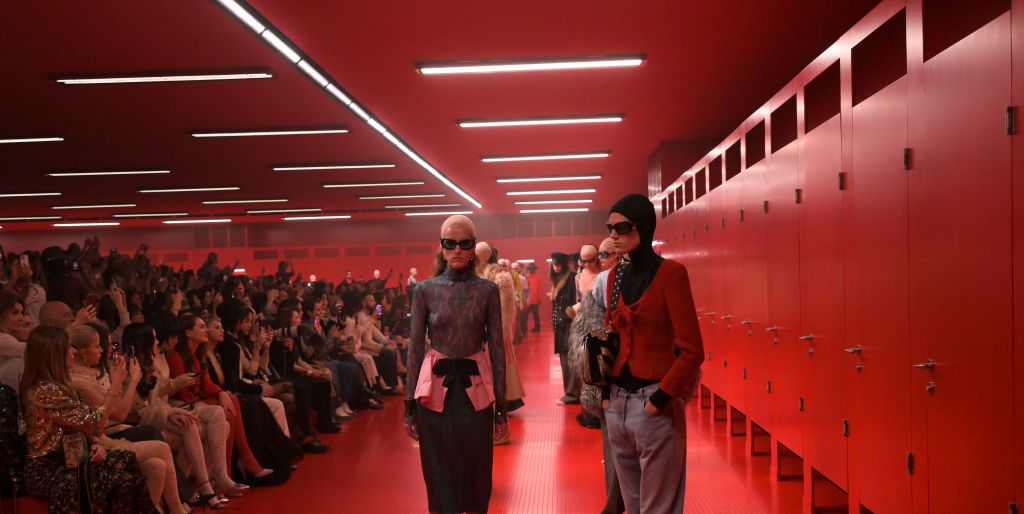 Yes, the Valentino Show Took Place in a Public Bathroom