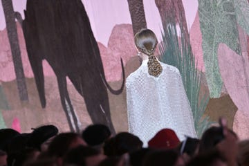 dior sfilata news haute couture acconciatura tendenza capelli con treccia