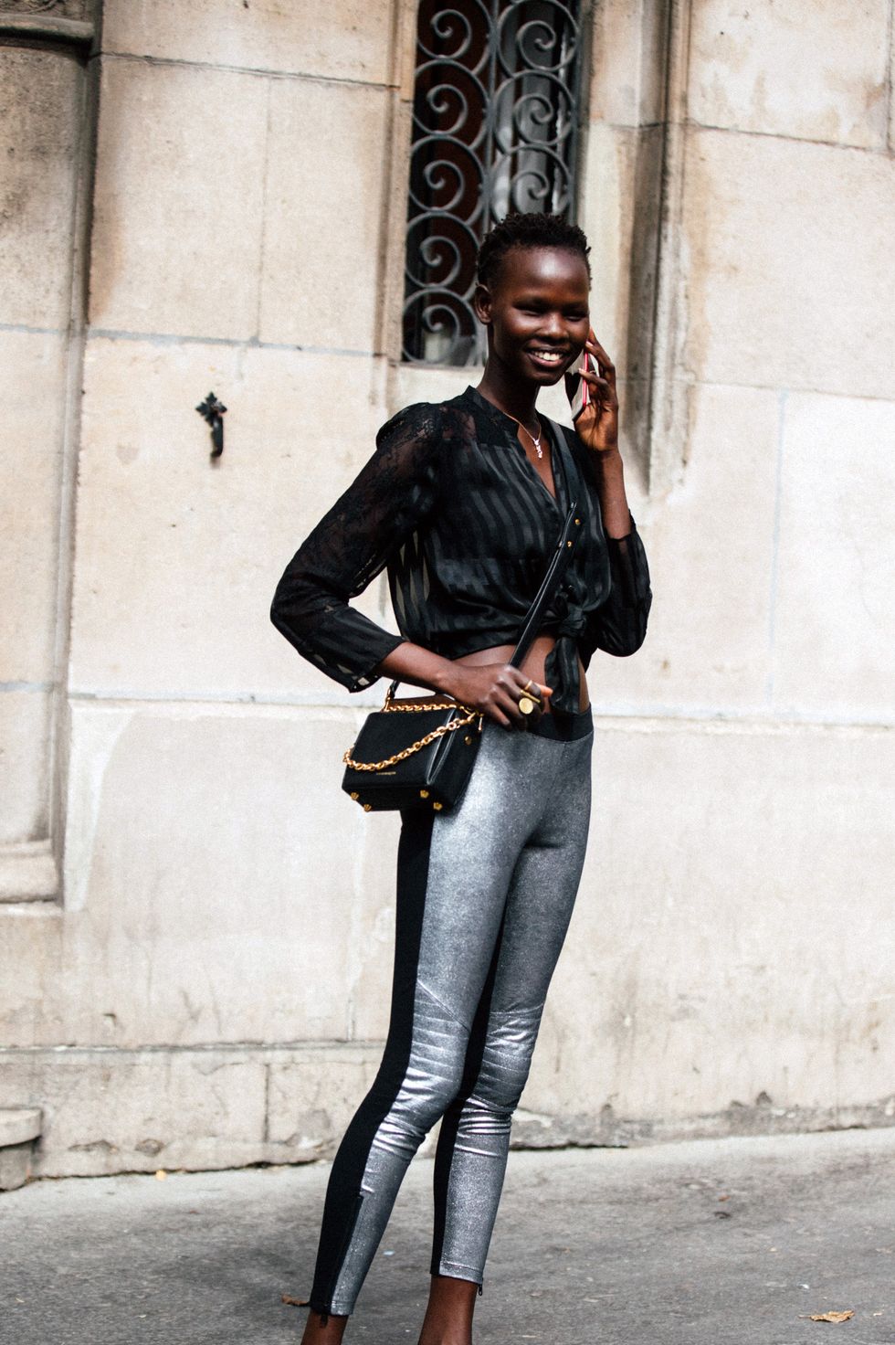19 Leggings Outfits That Prove You Can Wear Them For Any Occasion