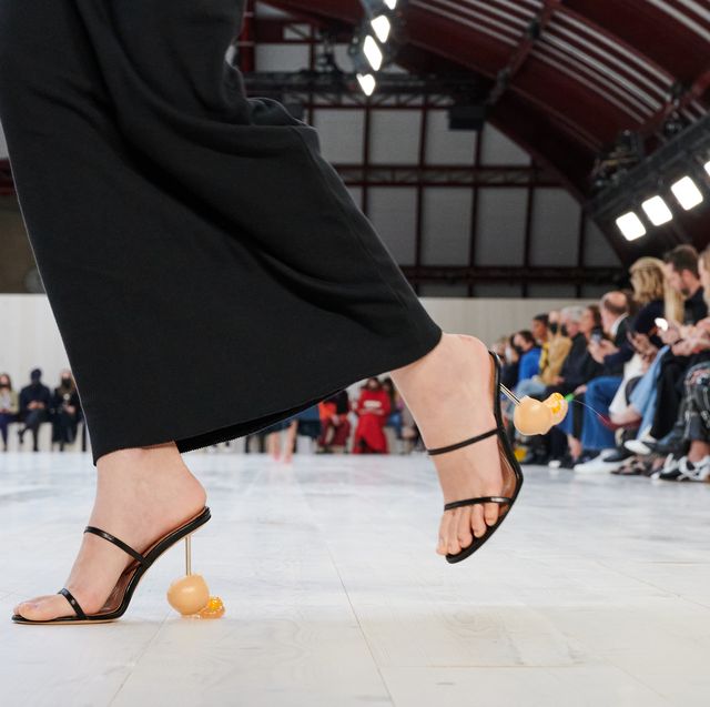 Womens 2022 Fashion Crossover Ankle Strap Platform Block Heel Sandal Shoes  SUNS