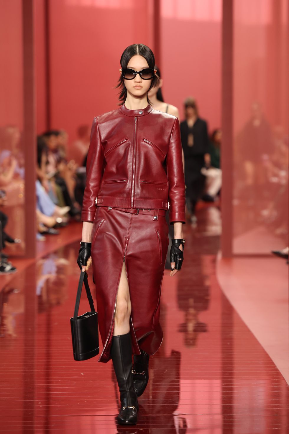 gucci women's spring summer 2025 fashion show runway milan fashion week womenswear spring/summer 2025
