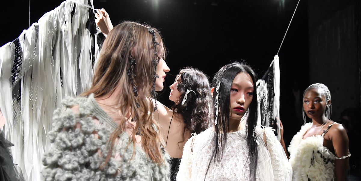 Scopri i 5 nuovi designer da non perdere alla London Fashion Week 2023