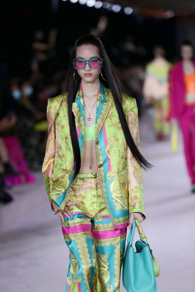 Collezione primavera estate 2020 on sale versace