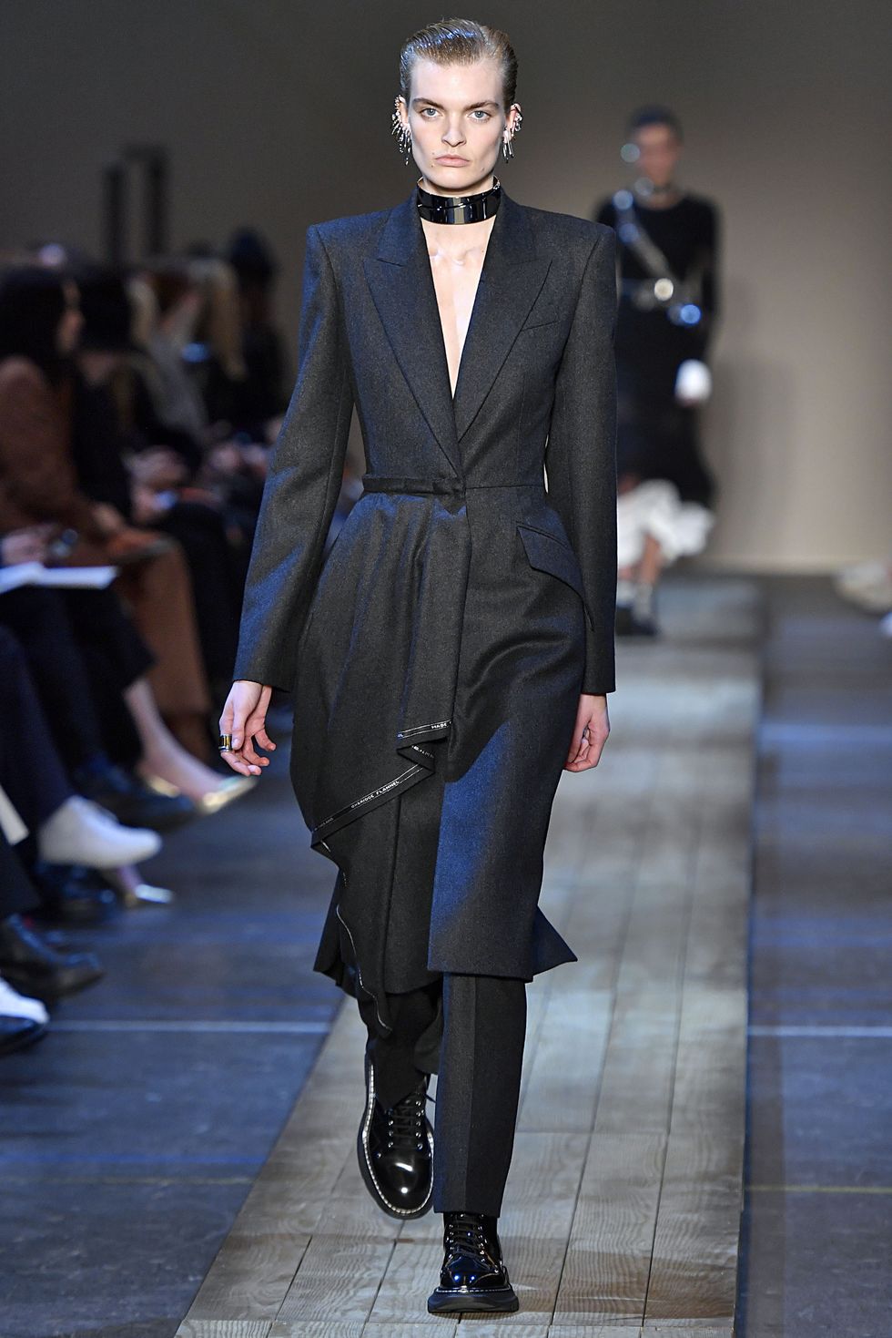 Alexander McQueen - Runway - Paris Fashion Week Womenswear Fall/Winter 2019/2020