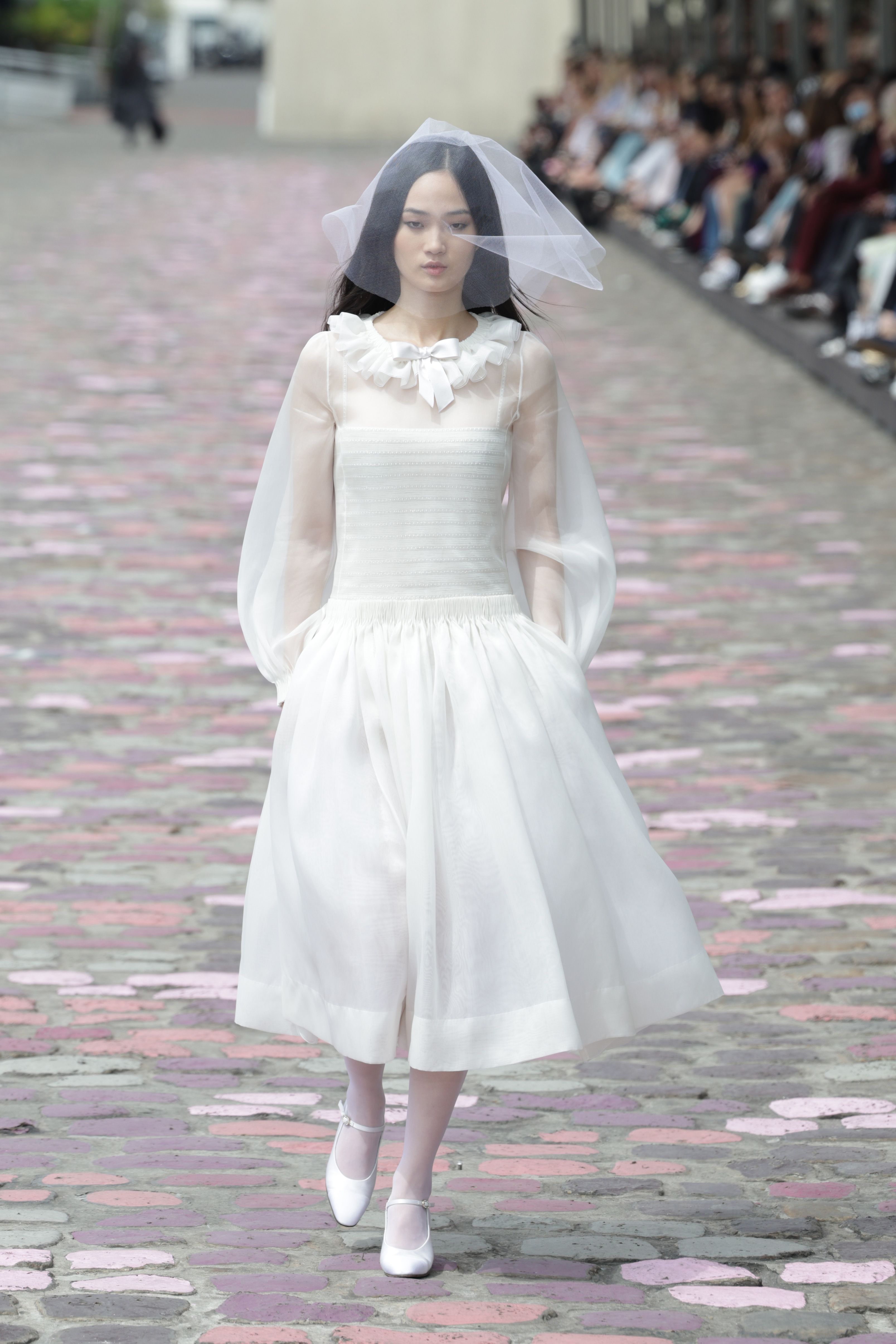 フォーマル/ドレスChristian Dior  ロングドレス　オフホワイト