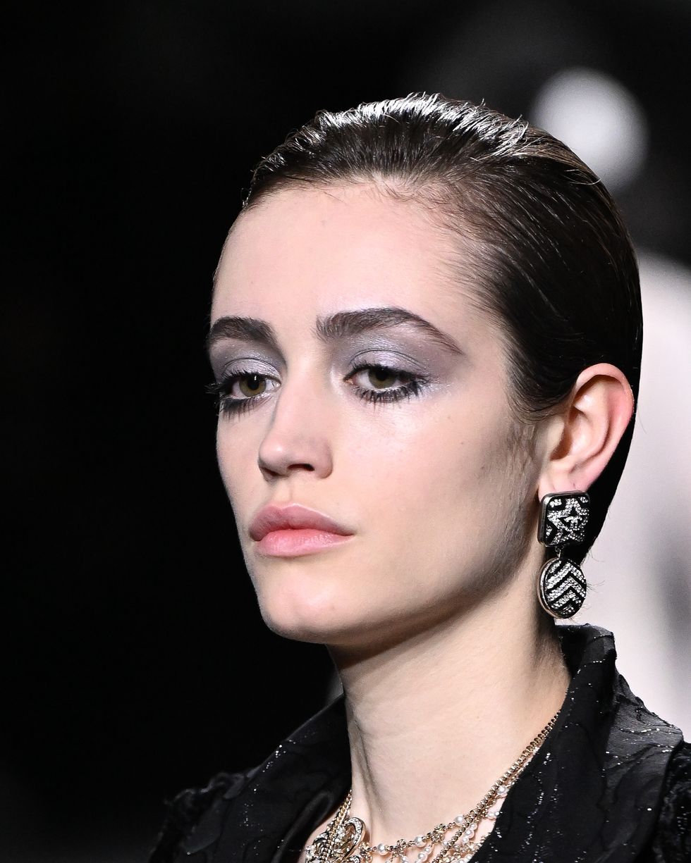 Chanel just brought back frosted eyeshadow for autumn/winter 2023