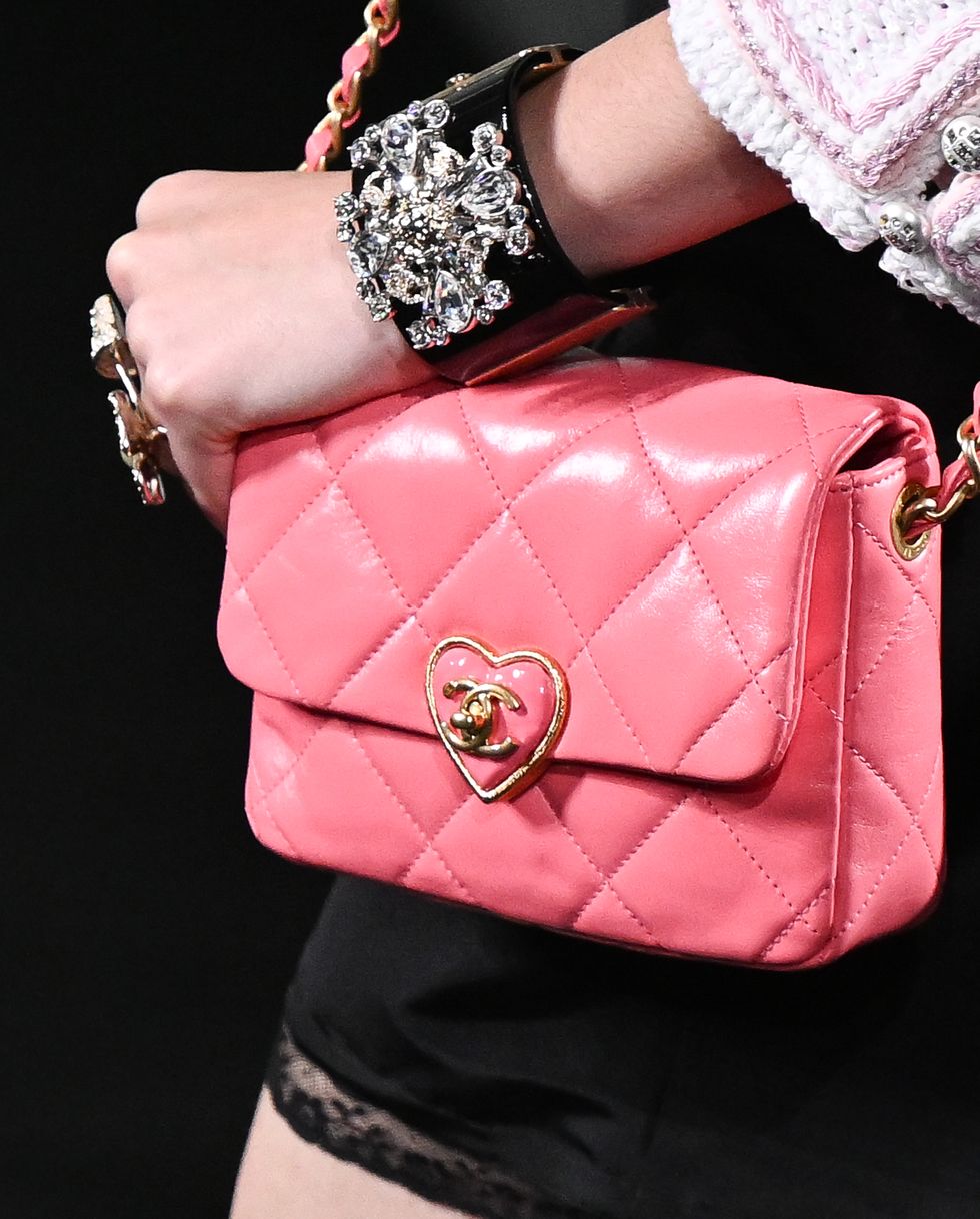 The Only 6 Spring Handbag Trends You Need to Know for 2023