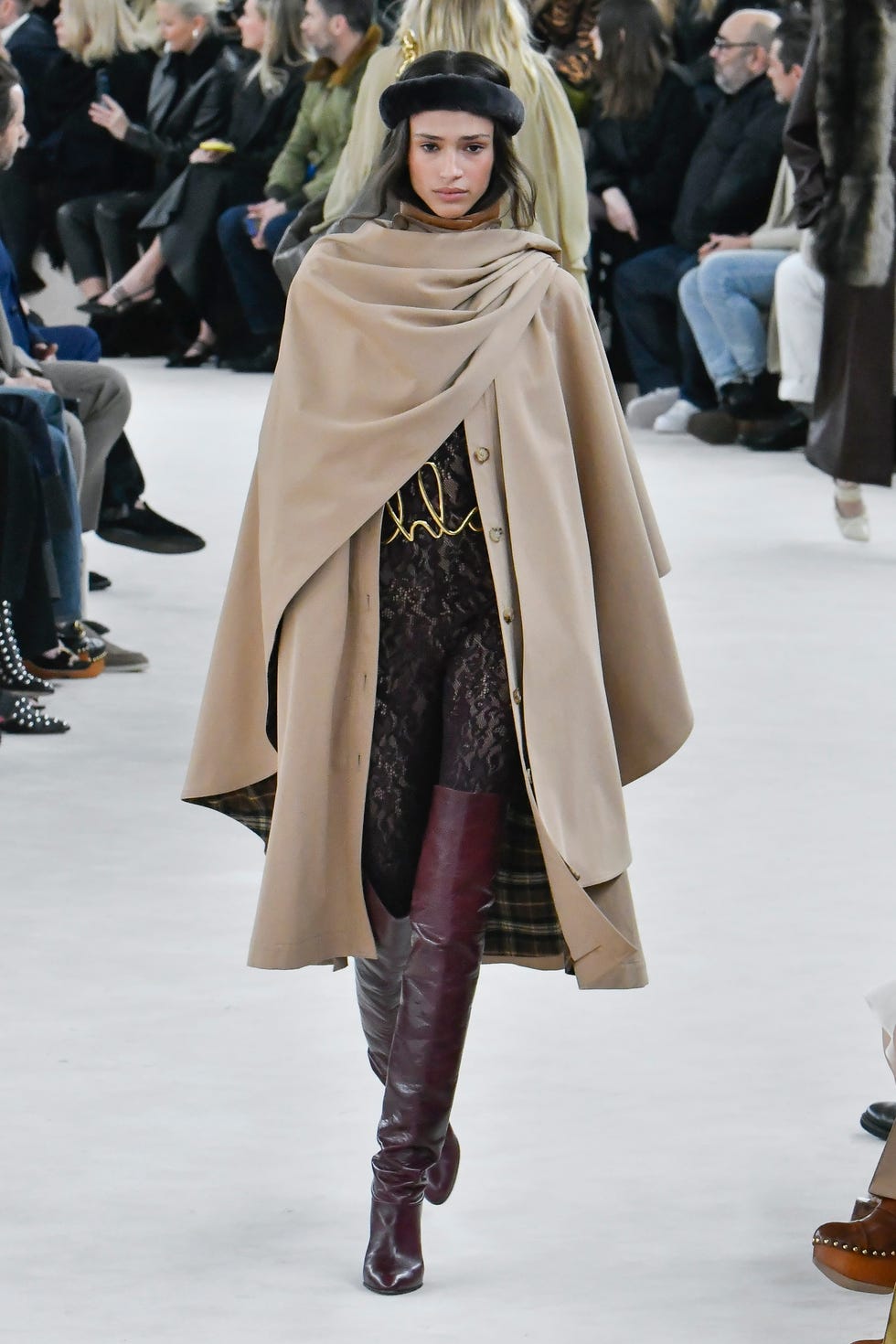 chloe runway fallwinter 2024 2025 paris fashion week