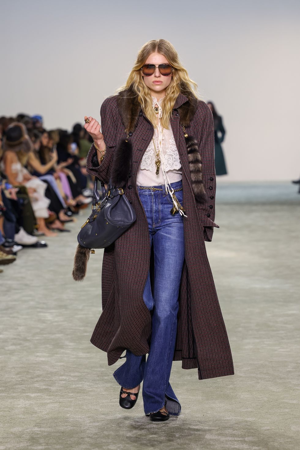 chloe ss25