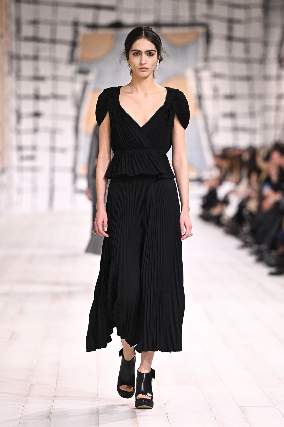 christian dior  runway paris fashion week haute couture springsummer 2024