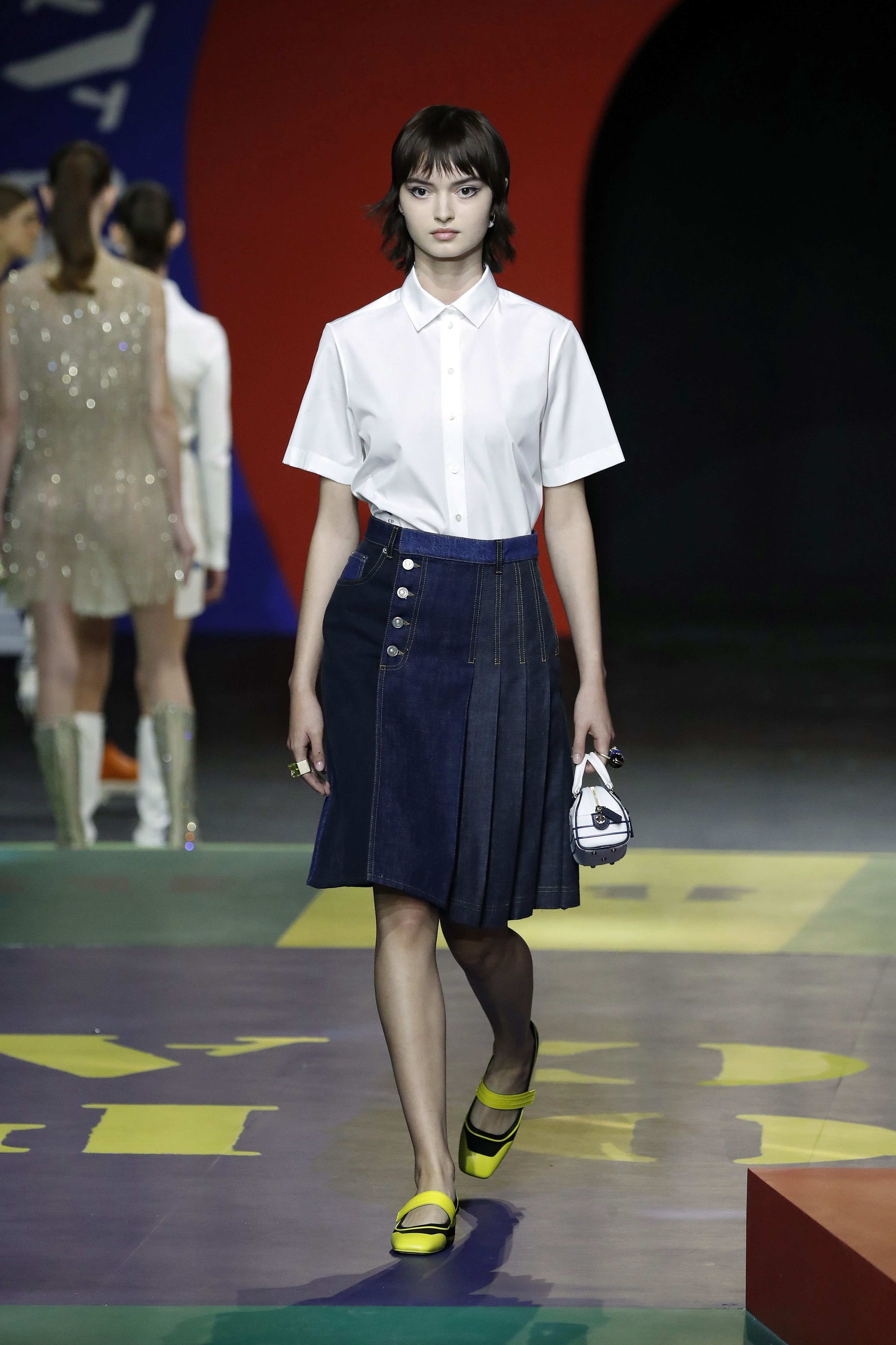 Moda Primavera Estate 2022: le giacche della sfilata Dior a Parigi