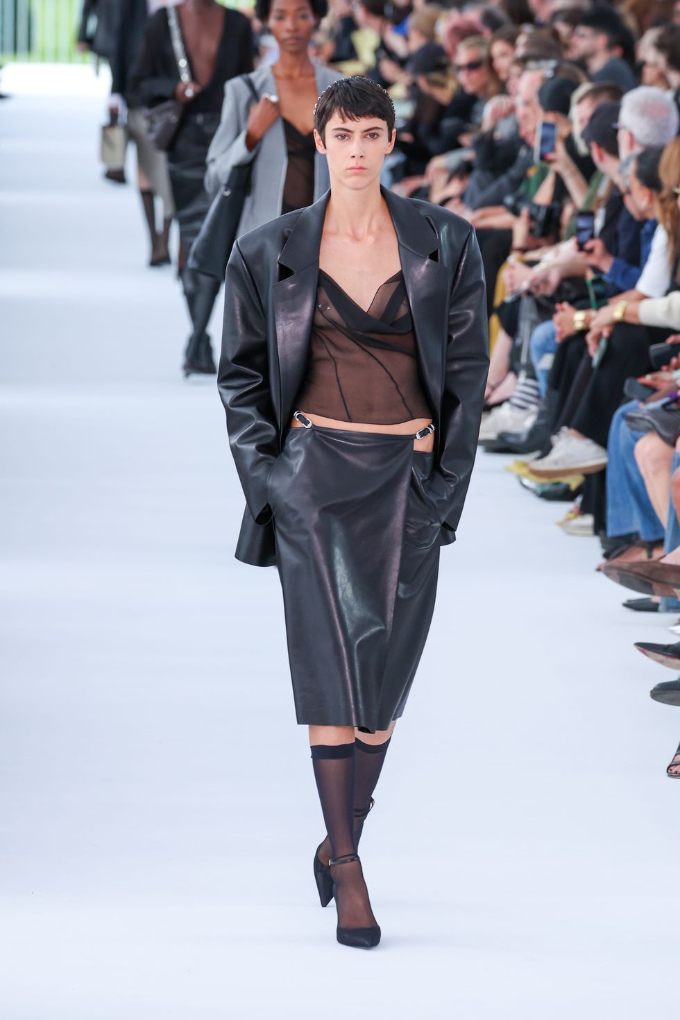 givenchy runway paris fashion week womenswear springsummer 2024