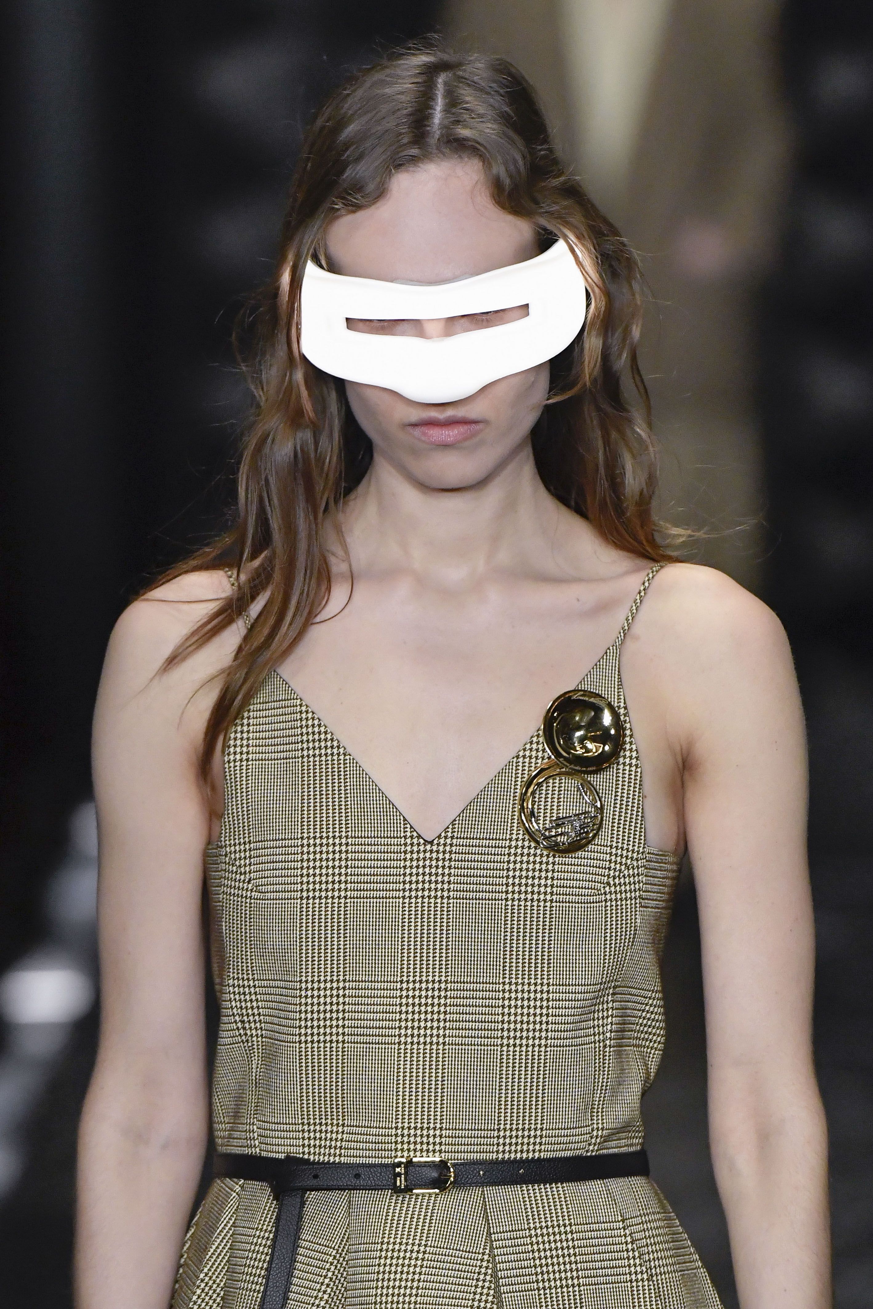 Louis Vuitton tra arte e tecnologia per l'inverno 2023-2024