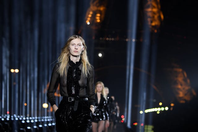 Saint Laurent : Runway - Paris Fashion Week - Womenswear Spring Summer 2020