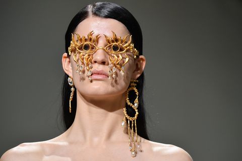 schiaparelli  runway   paris fashion week   haute couture springsummer 2020