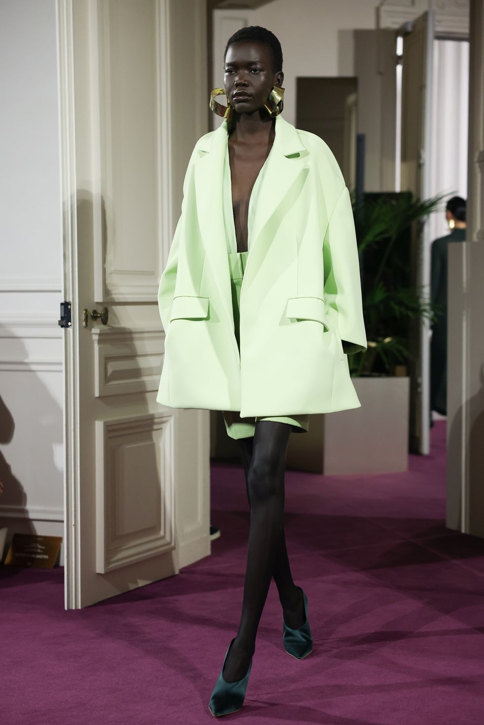 valentino  runway paris fashion week haute couture springsummer 2024