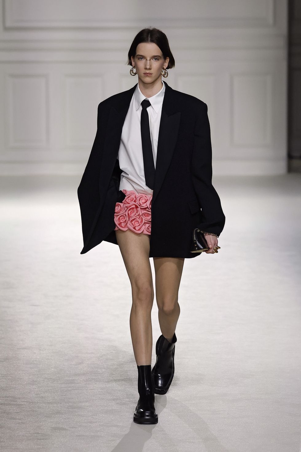 valentino runway paris fashion week womenswear fall winter 2023 2024