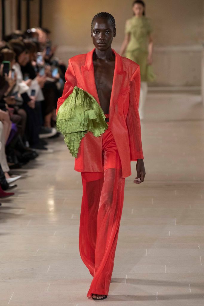Victoria Beckham sfilata primavera estate 2023 settimana della moda di Parigi