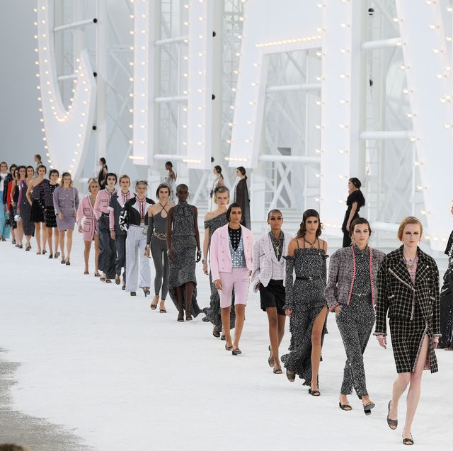 chanel  runway   paris fashion week   womenswear spring summer 2021