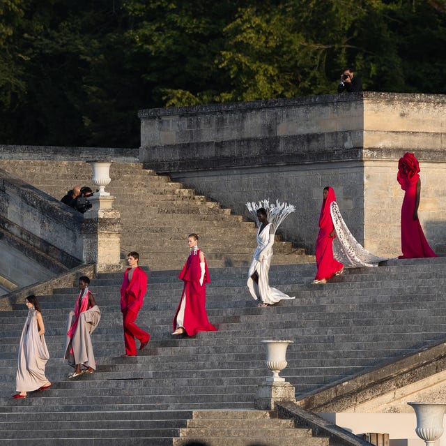 Valentino : Runway - Paris Fashion Week - Haute Couture Fall/Winter 2023/2024 valentino runway paris fashion week haute couture fallwinter 20232024