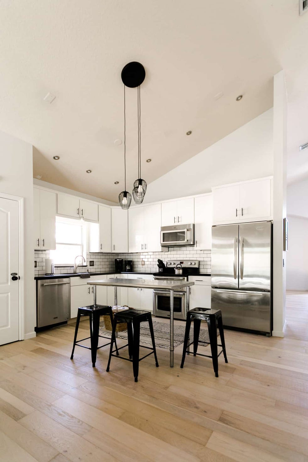 small kitchen island black and white