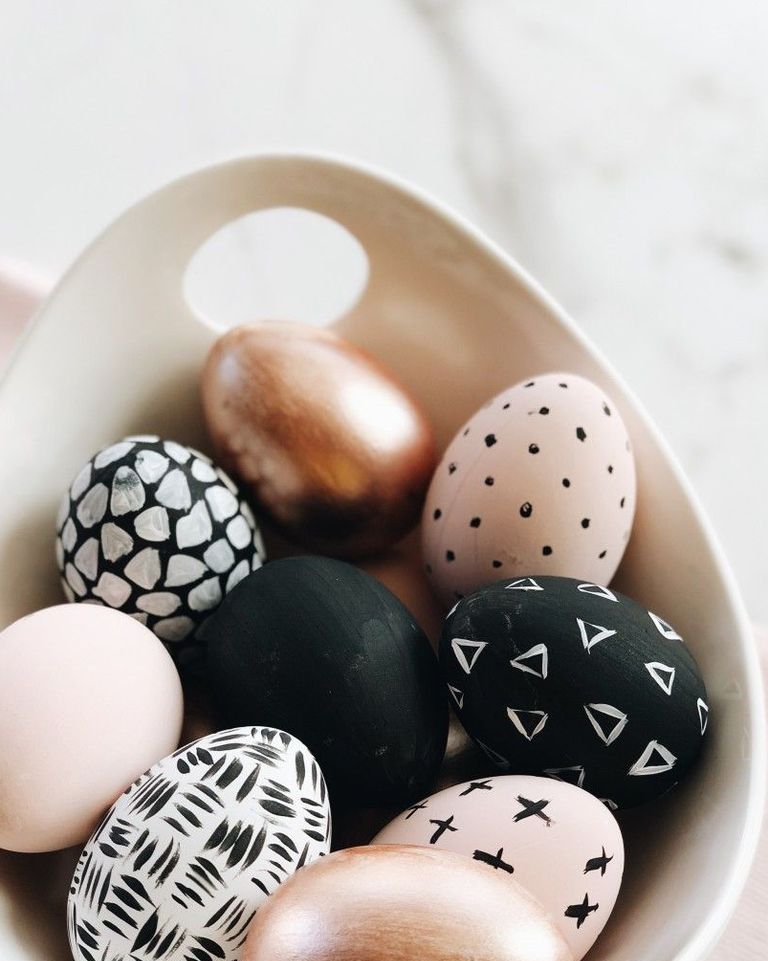 modern eggs easter designs