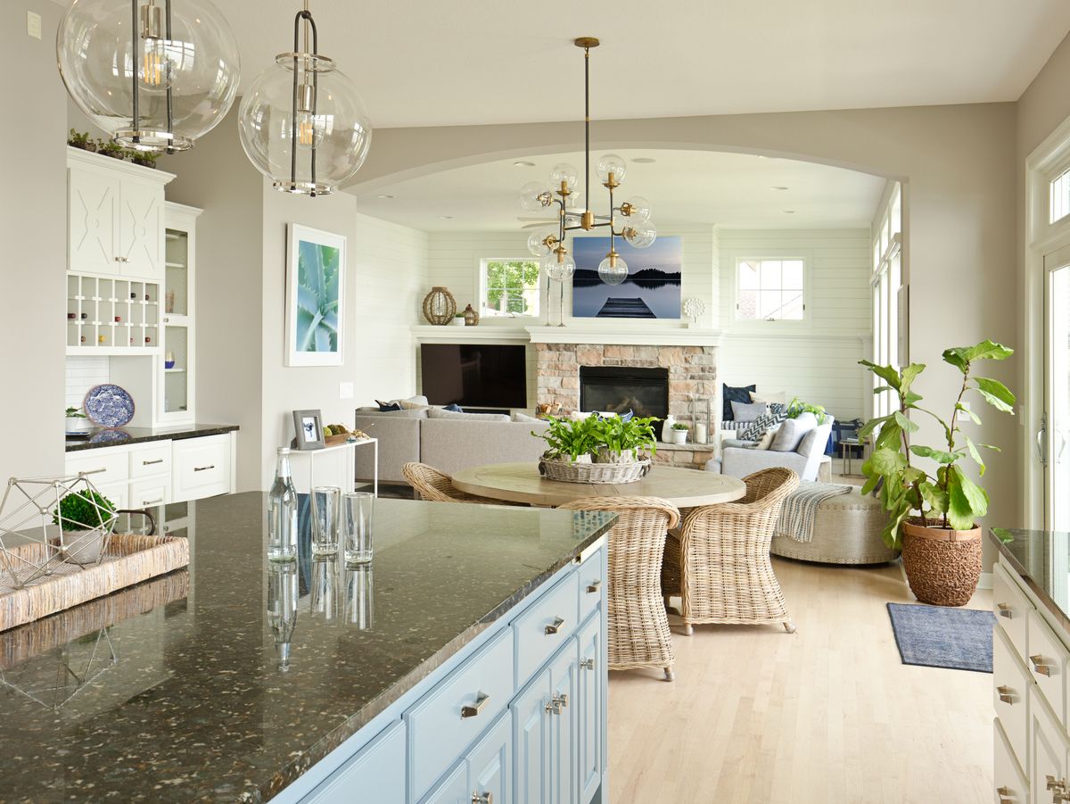 Quartz Vs. Granite Countertops - Best Kitchen Counter Material