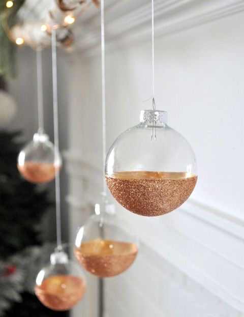 16 DIY Glitter Ornaments - Easy DIY Glitter Christmas Ornaments